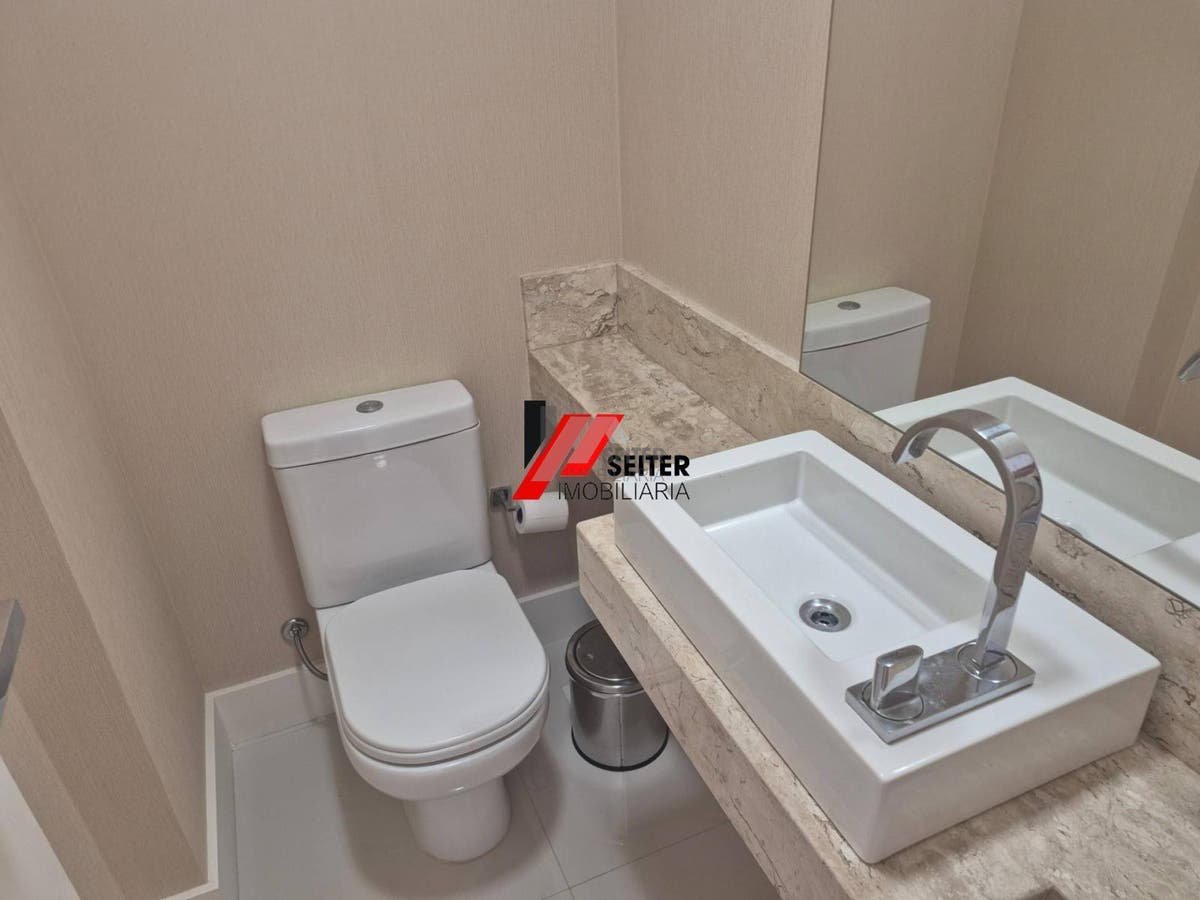 Apartamento de 2 quartos para alugar na Agronômica florianópolis