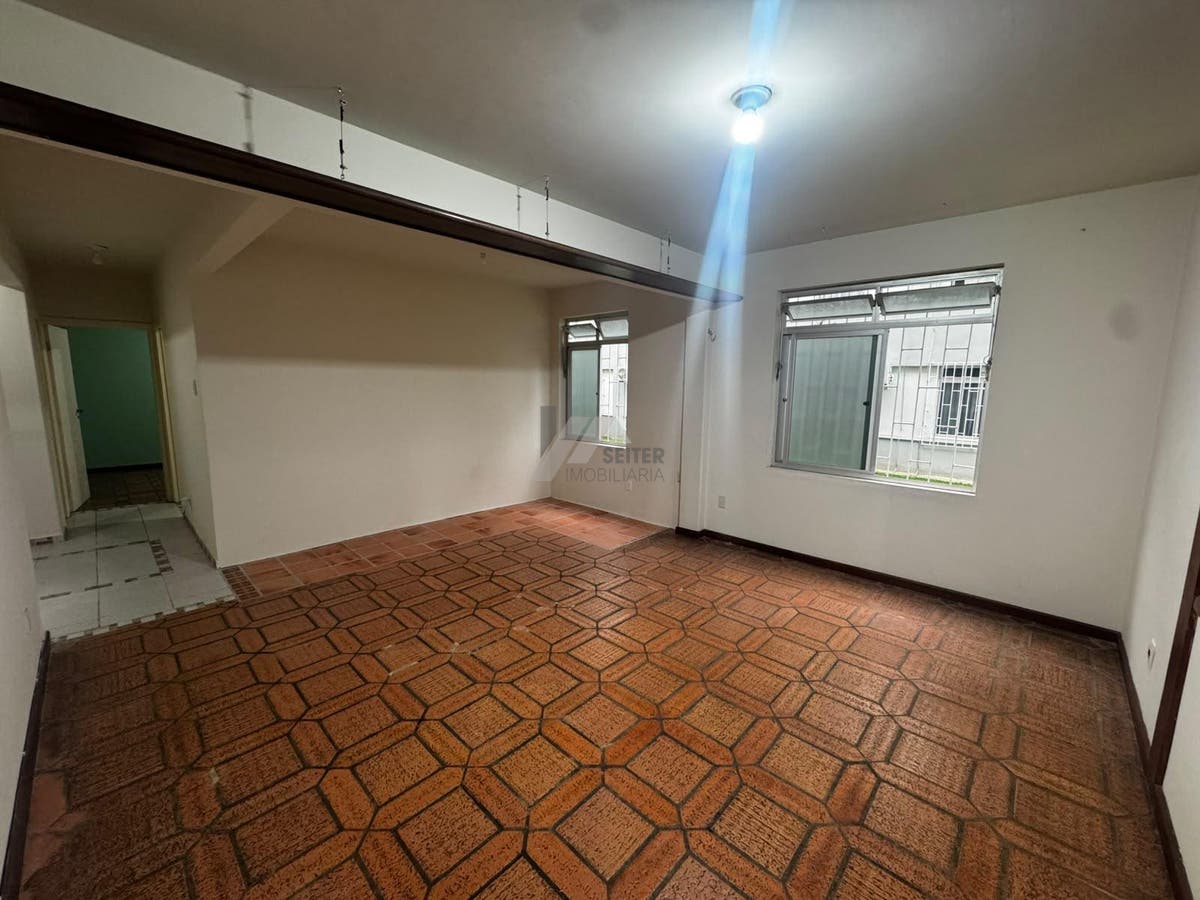 Apartamento 2 dormitórios na Trindade