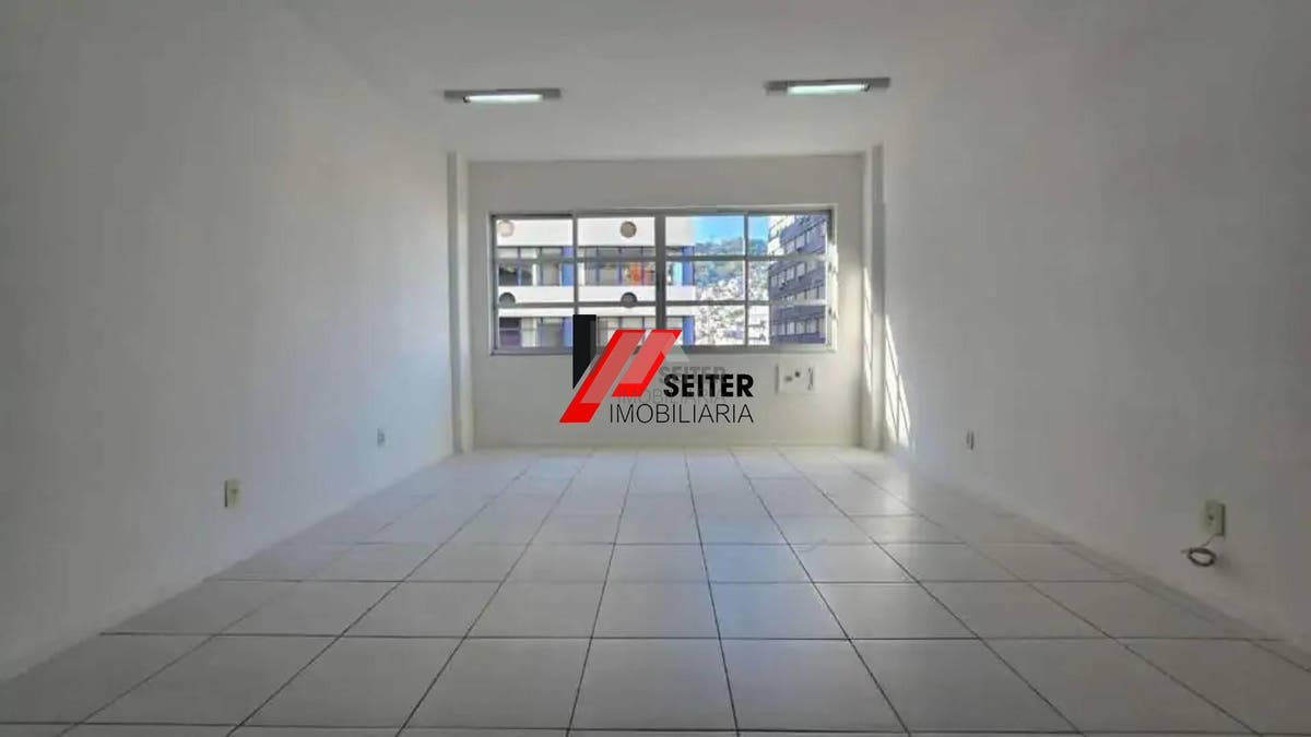 Sala comercial à venda no Centro de Florianópolis