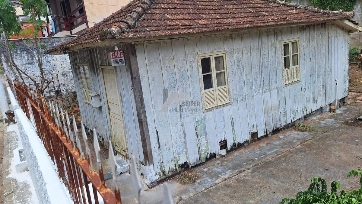 Terreno a venda Agronomica Rua Juvan Rocha n° 352