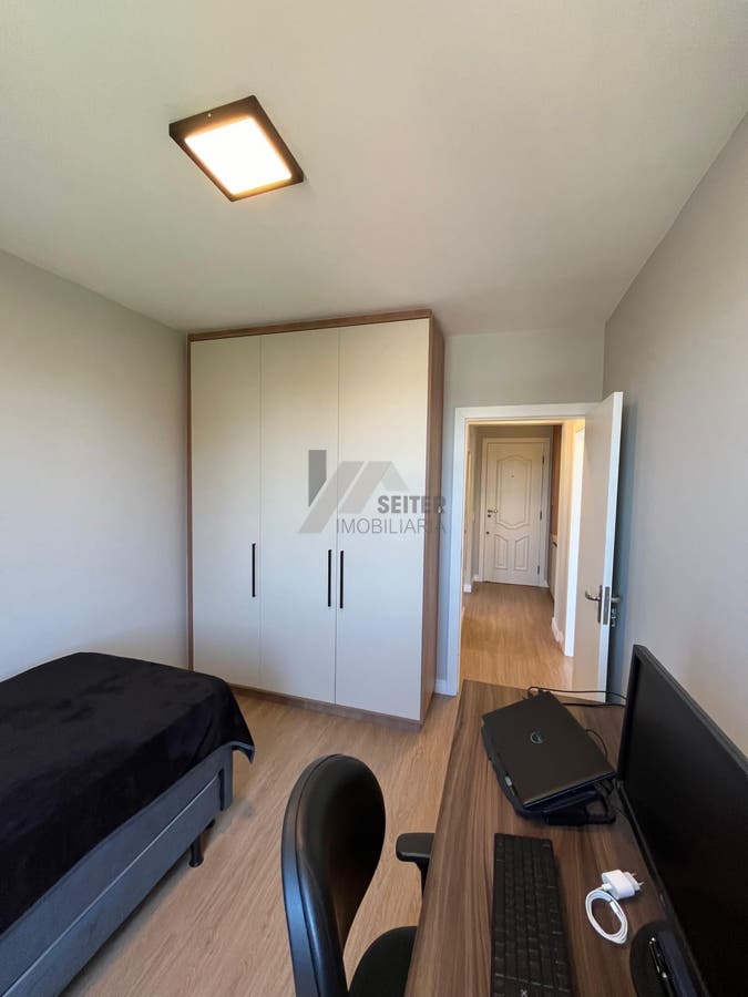 Apartamento com 2 quartos, Centro - Florianópolis