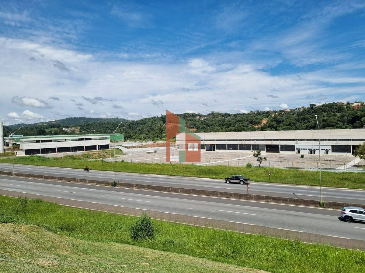 Galpão d ao lado da fernão dias atibaia