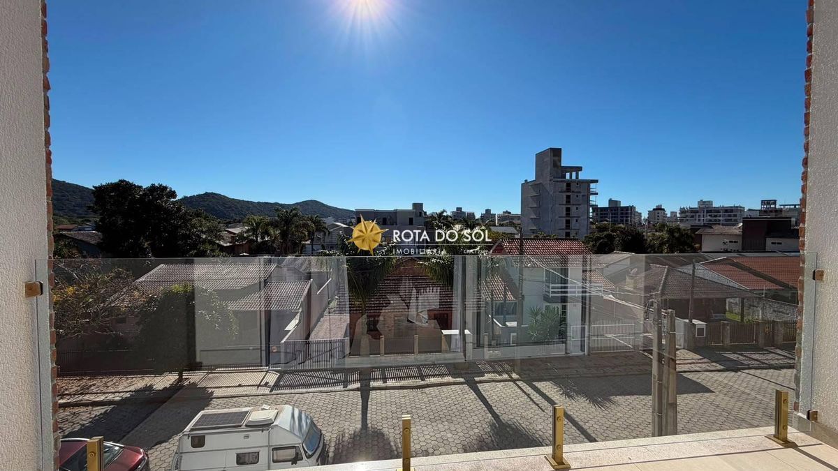 Sobrado Triplex 3 Suítes Praia Mariscal Bombinhas SC - 16