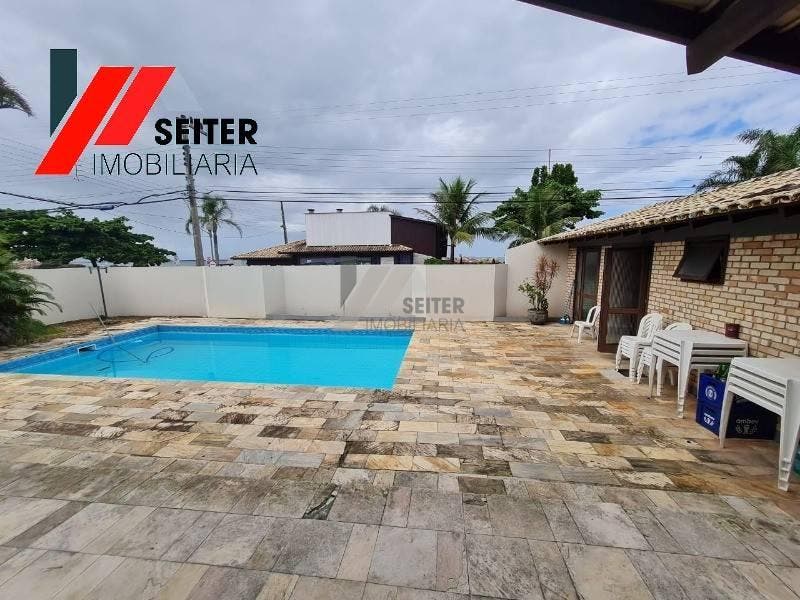 Casa para locação com 5 dormitórios bairro Coqueiros florianópolis