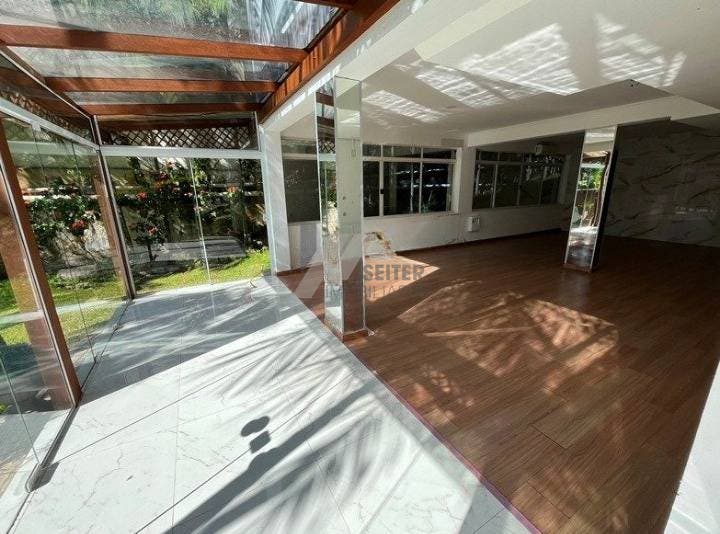 Sala comercial 94m para locação na carvoeira florianopolis