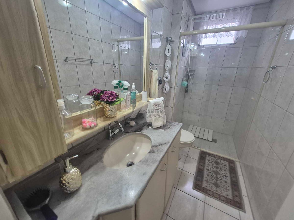 Apartamento de 3 dormitorios para venda no itacorubi