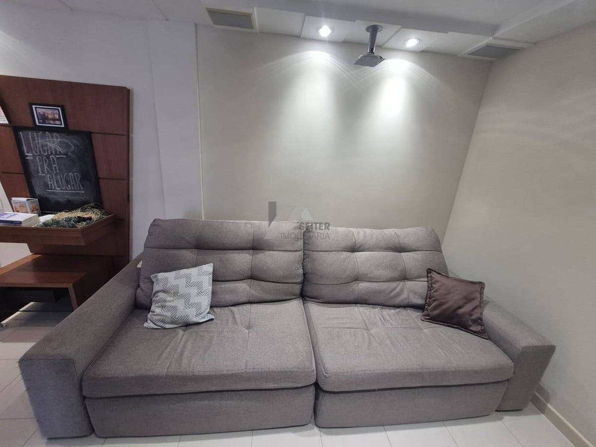 Apartamento com 2 Dormitórios Semimobiliado para Locação no Itacurubi