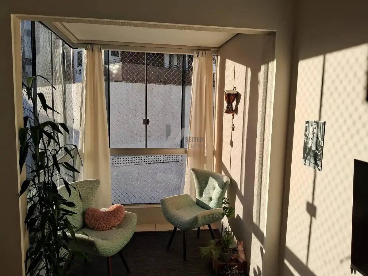 Apartamento com 2 quartos 1 vaga Córrego Grande Florianópolis