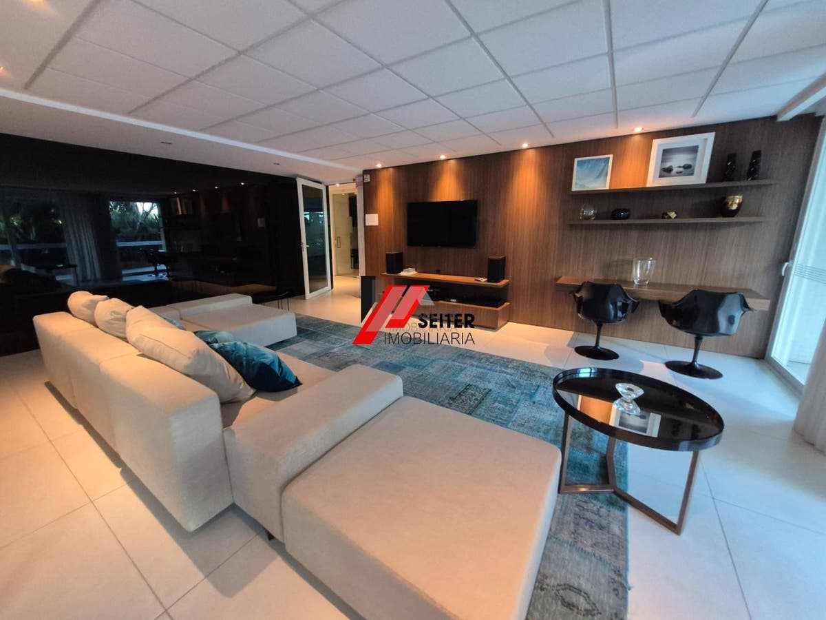 Apartamento de 2 dormitórios alto padrão para locação na Agronômica Florianópolis