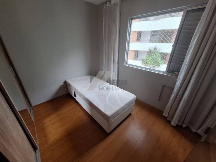 Apartamento 3 quartos para alugar na Av Mauro Ramos