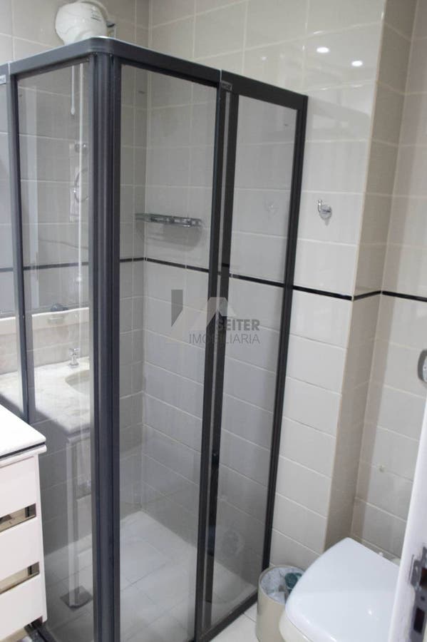 Apartamento com 3 quartos, Centro - Florianópolis