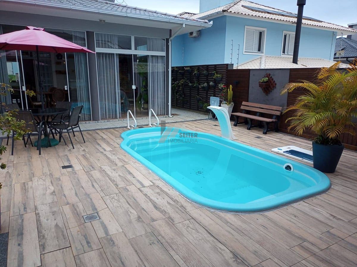 Casa no Jardim Germânia com 4 dormitórios