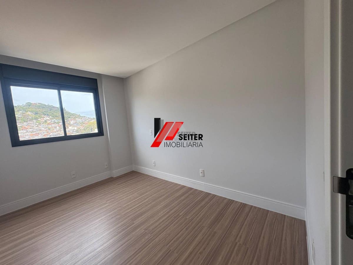 Apartamento a venda no bairro agronomica florianópolis