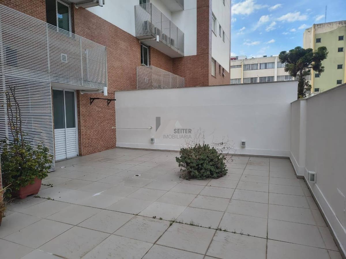Apartamento com 2 quartos, Centro - Florianópolis