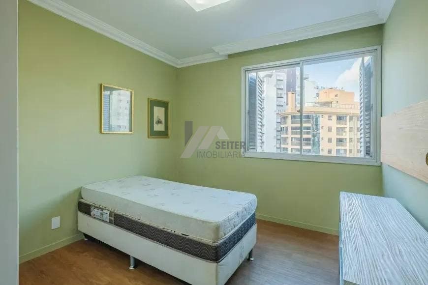 Apartamento com 5 quartos, Centro - Florianópolis
