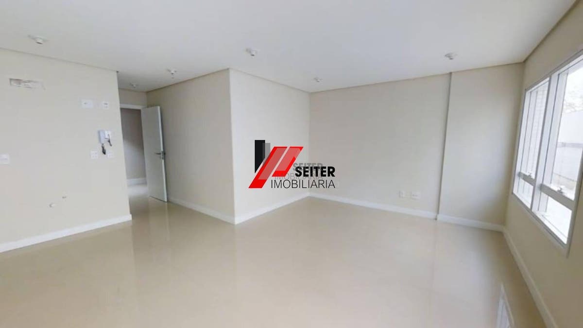 Sala comercial a venda no Itacorubi