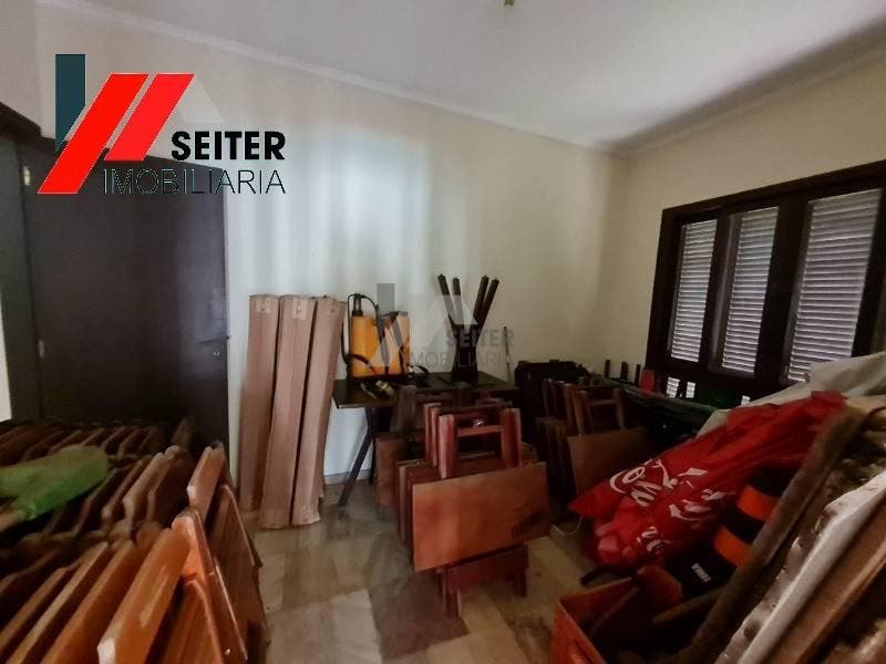Casa para locação com 5 dormitórios bairro Coqueiros florianópolis