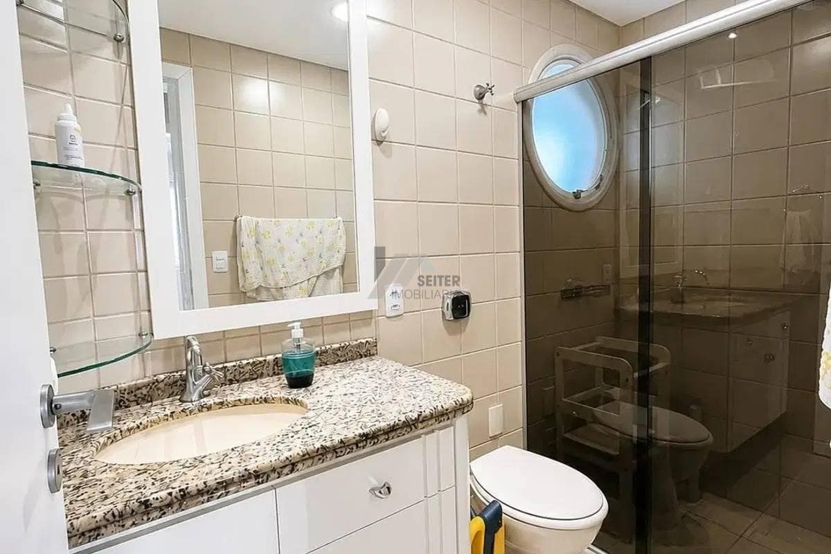 Apartamento com 3 quartos, Itacorubi - Florianópolis