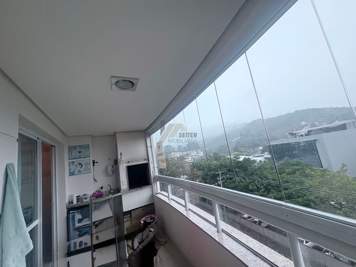 Apartamento de 3 dormitorios com suite a venda no bairro Itacurubi