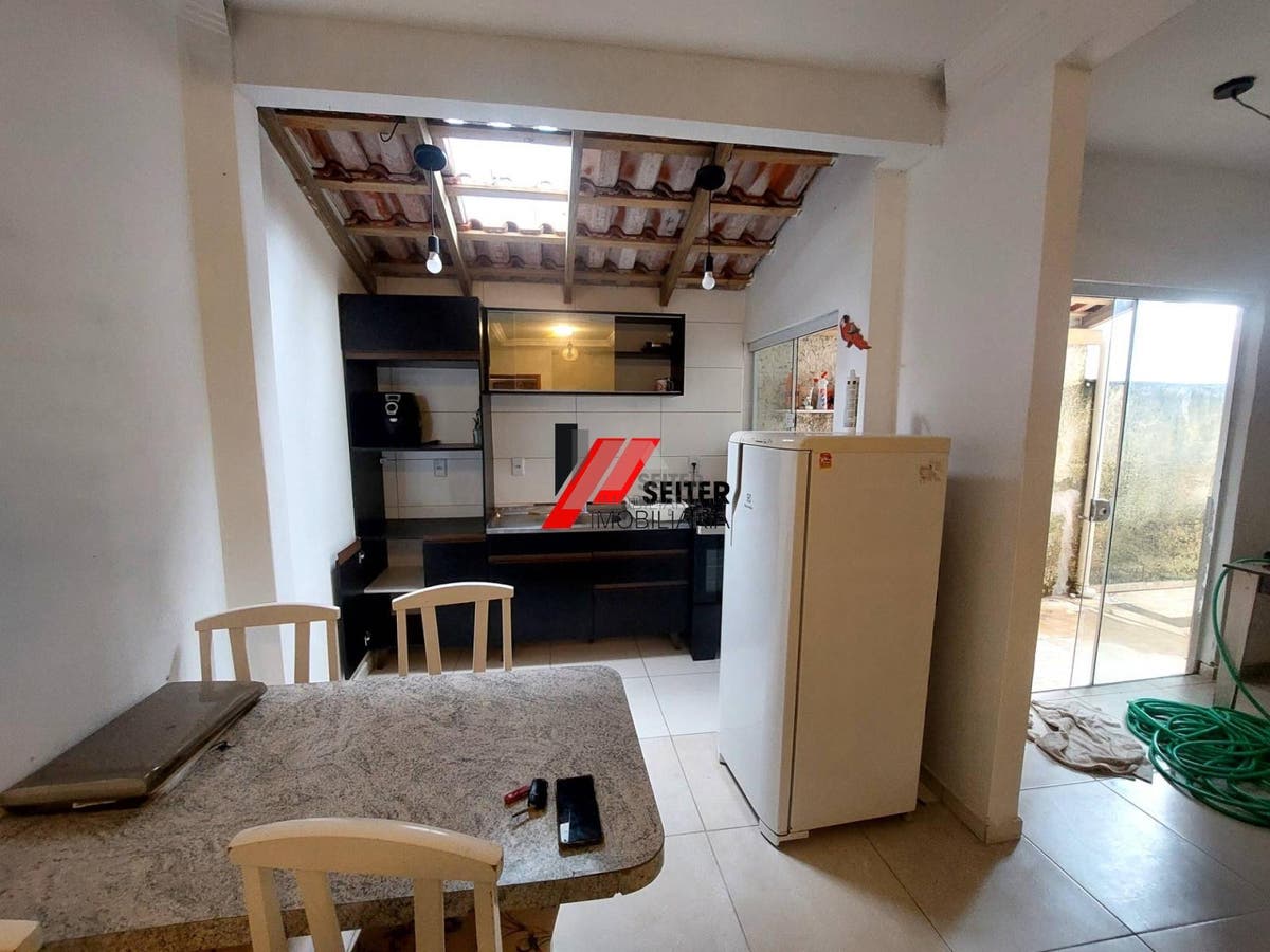 Apartamento 3 dormitorios com suite localizado no Ingleses