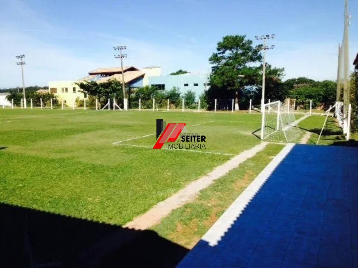 Terreno à venda no bairro Ingleses do Rio Vermelho no Norte da Ilha