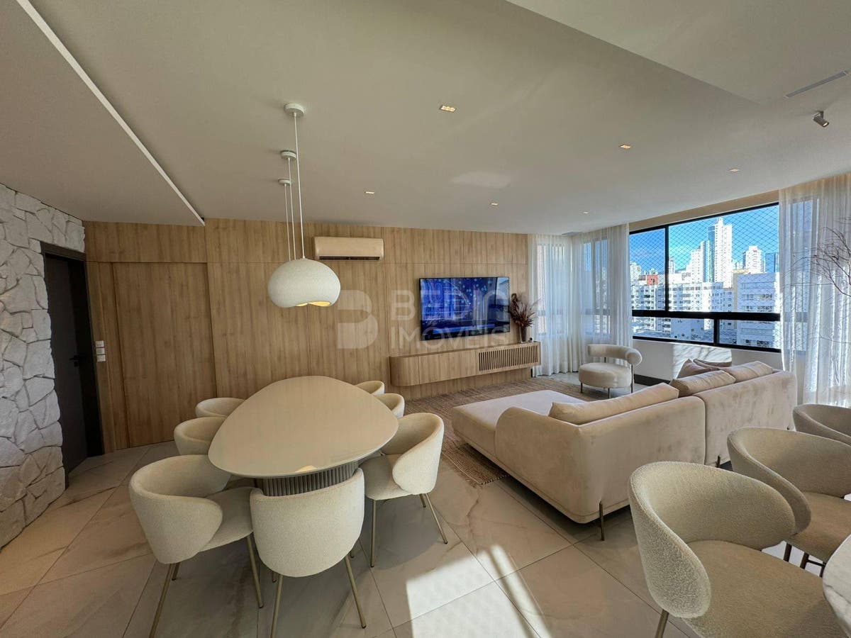 Apartamento de 3 quartos, 130m² no bairro Centro, em Balneário Camboriú | Eu Corretor