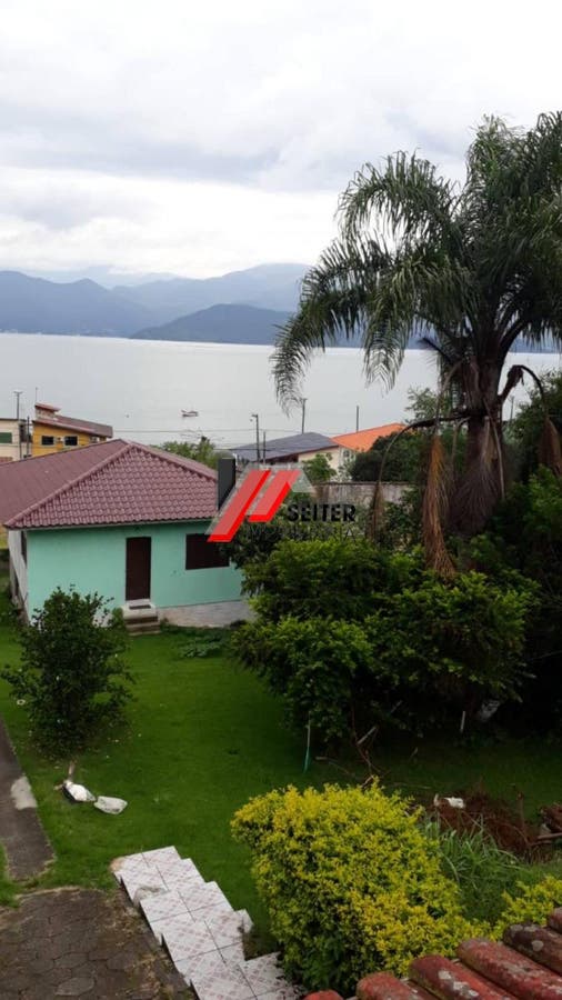 Casa a venda em Ribeirão da Ilha