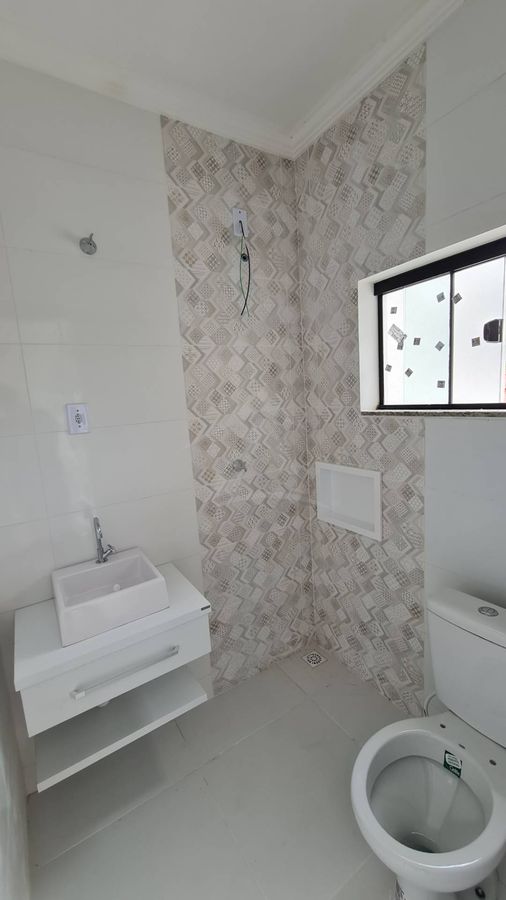 Sobrado, 1 suite + 2 quartos, bal cambiju
