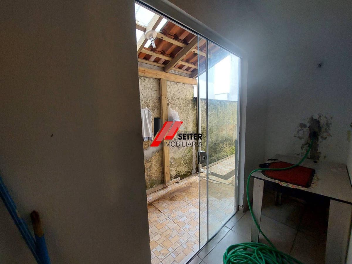 Apartamento 3 dormitorios com suite localizado no Ingleses