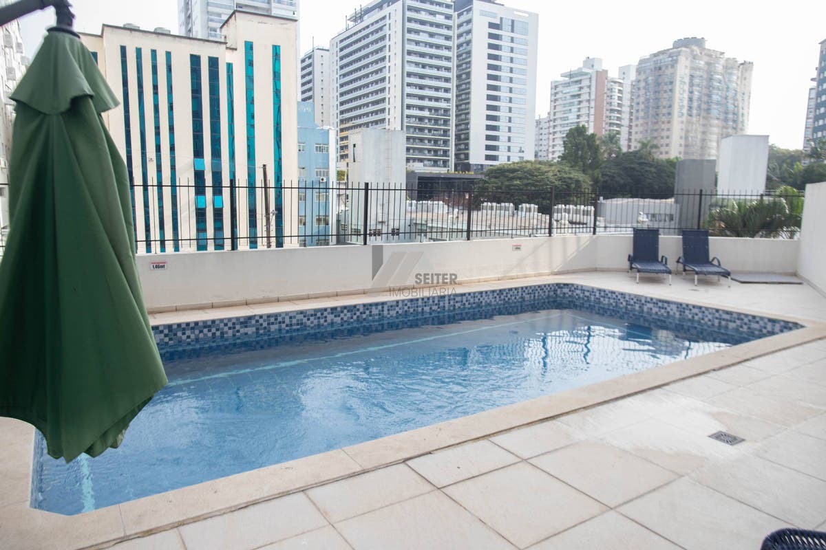 Apartamento com 3 quartos, Centro - Florianópolis