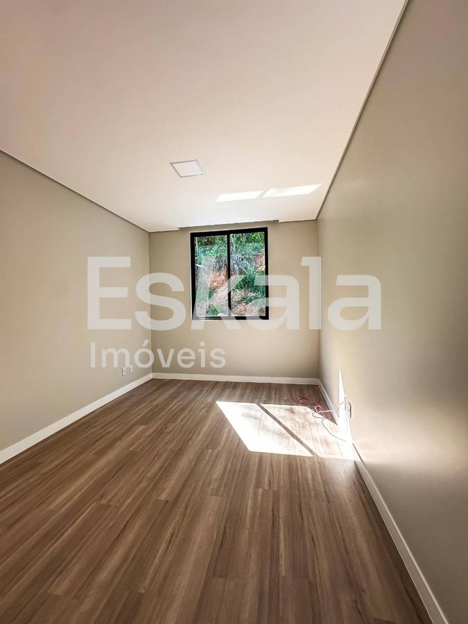 Casa Residencial Com 04 Suítes Amizade - Jaraguá do Sul
