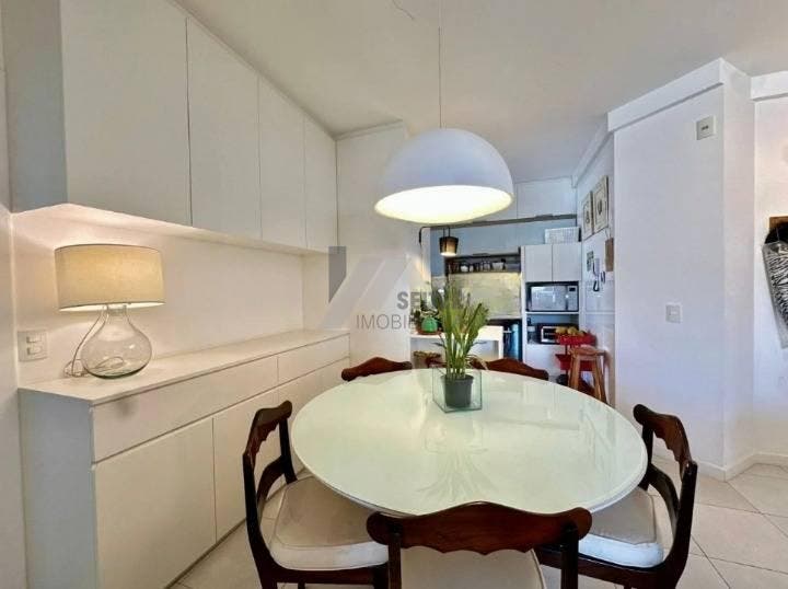 Apartamento á venda Itacorubi Florianópolis.