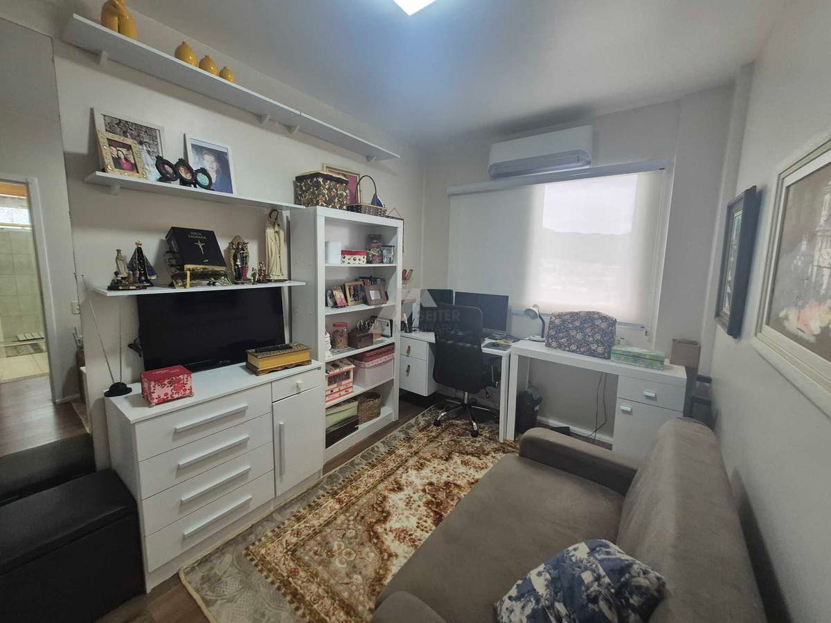 Apartamento de 3 dormitorios para venda no itacorubi