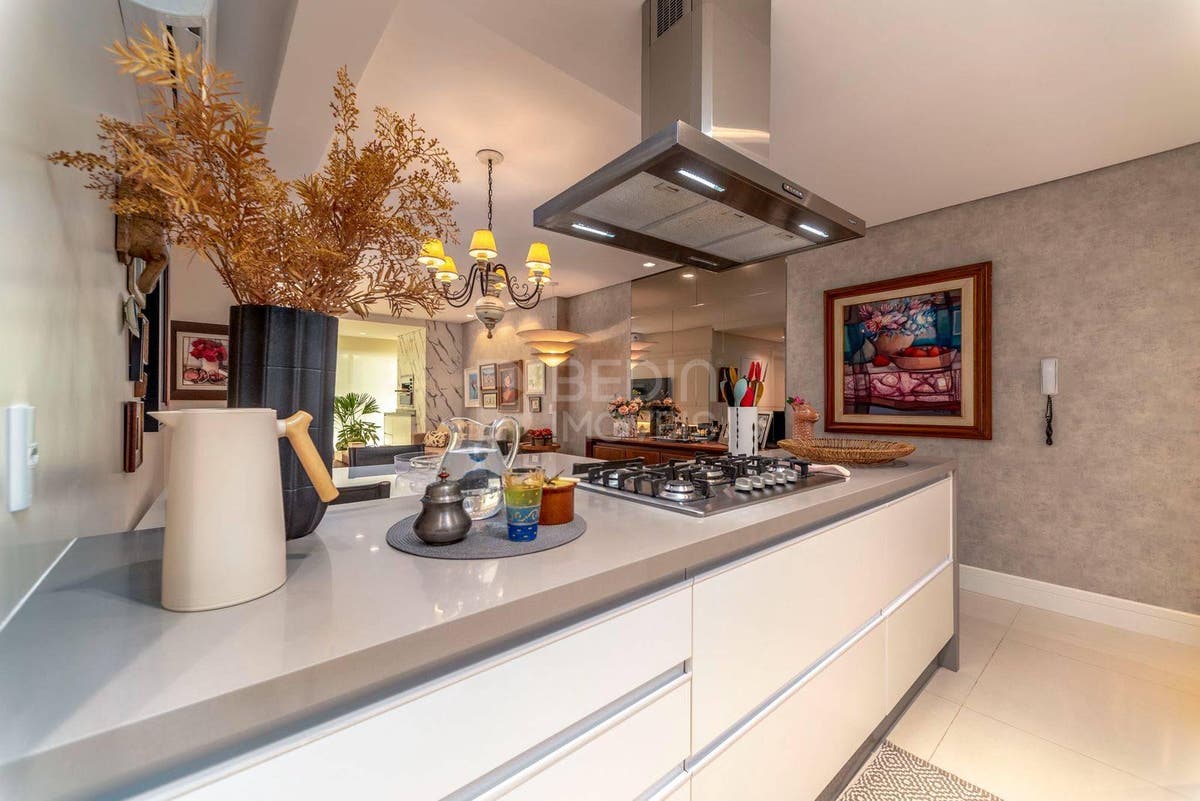 Apartamento de 3 quartos, 160m² no bairro Centro, em Balneário Camboriú | Eu Corretor