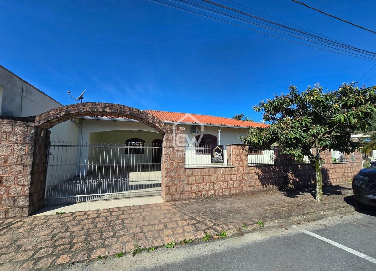Casa, 4 quartos, 420 m² - Foto 1
