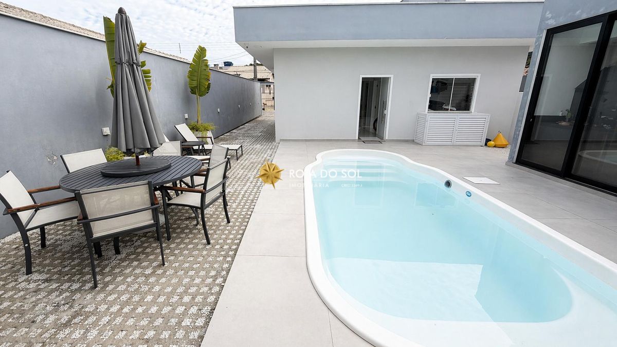 Casa com piscina á venda Praia Zimbros Bombinhas - 4