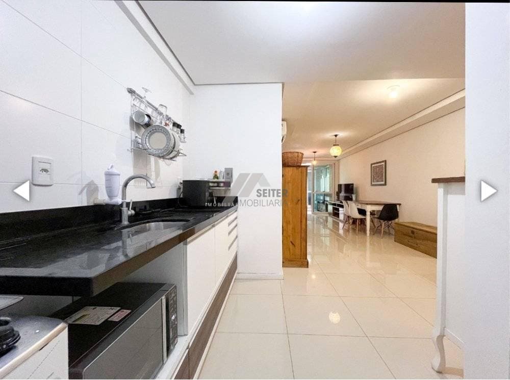 Apartamento com 2 quartos, Centro - Florianópolis