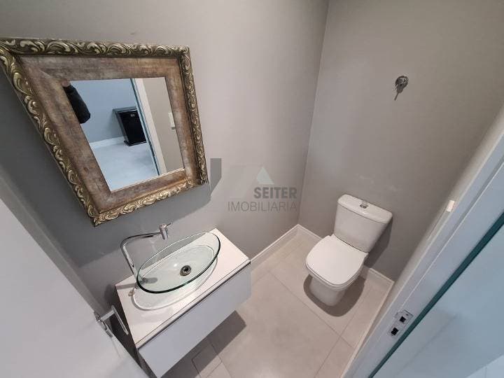Apartamento 3 quartos para alugar na Av Mauro Ramos