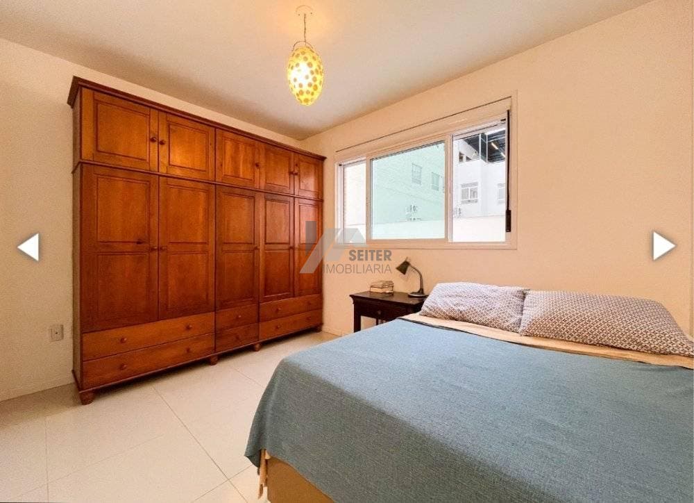 Apartamento com 2 quartos, Centro - Florianópolis