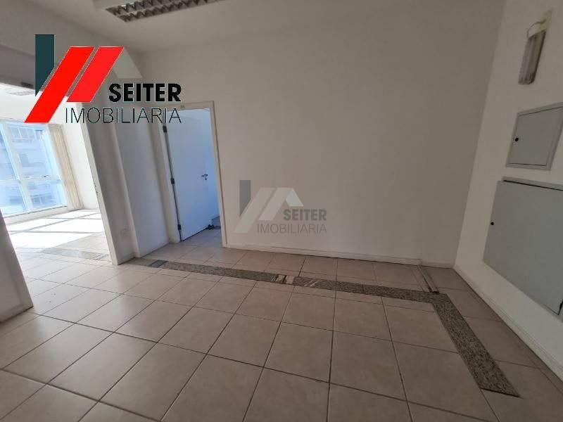 Conjunto de Salas Comerciais a Venda em Florianópolis - foto 23