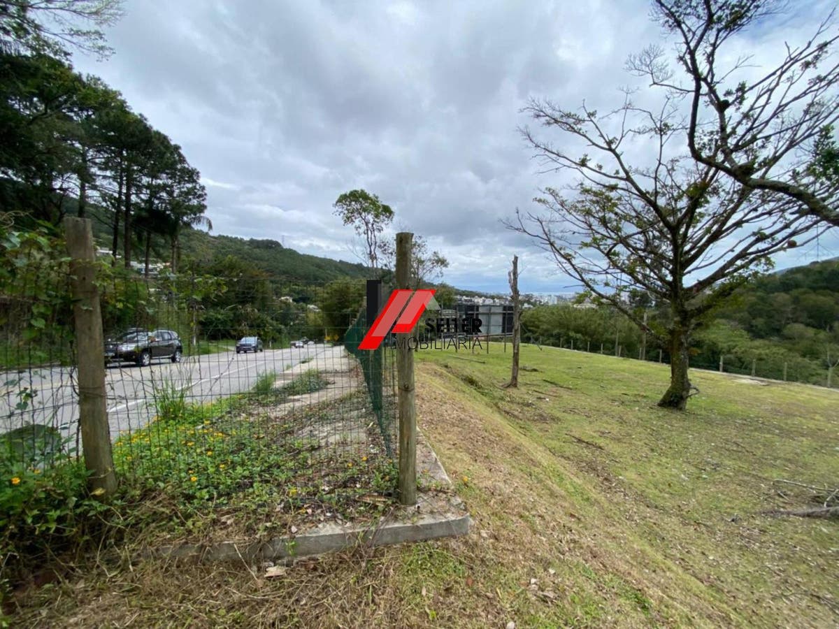 Terreno para alugar na Lagoa da Conceição em Florianópolis proximo escola sarapiquá