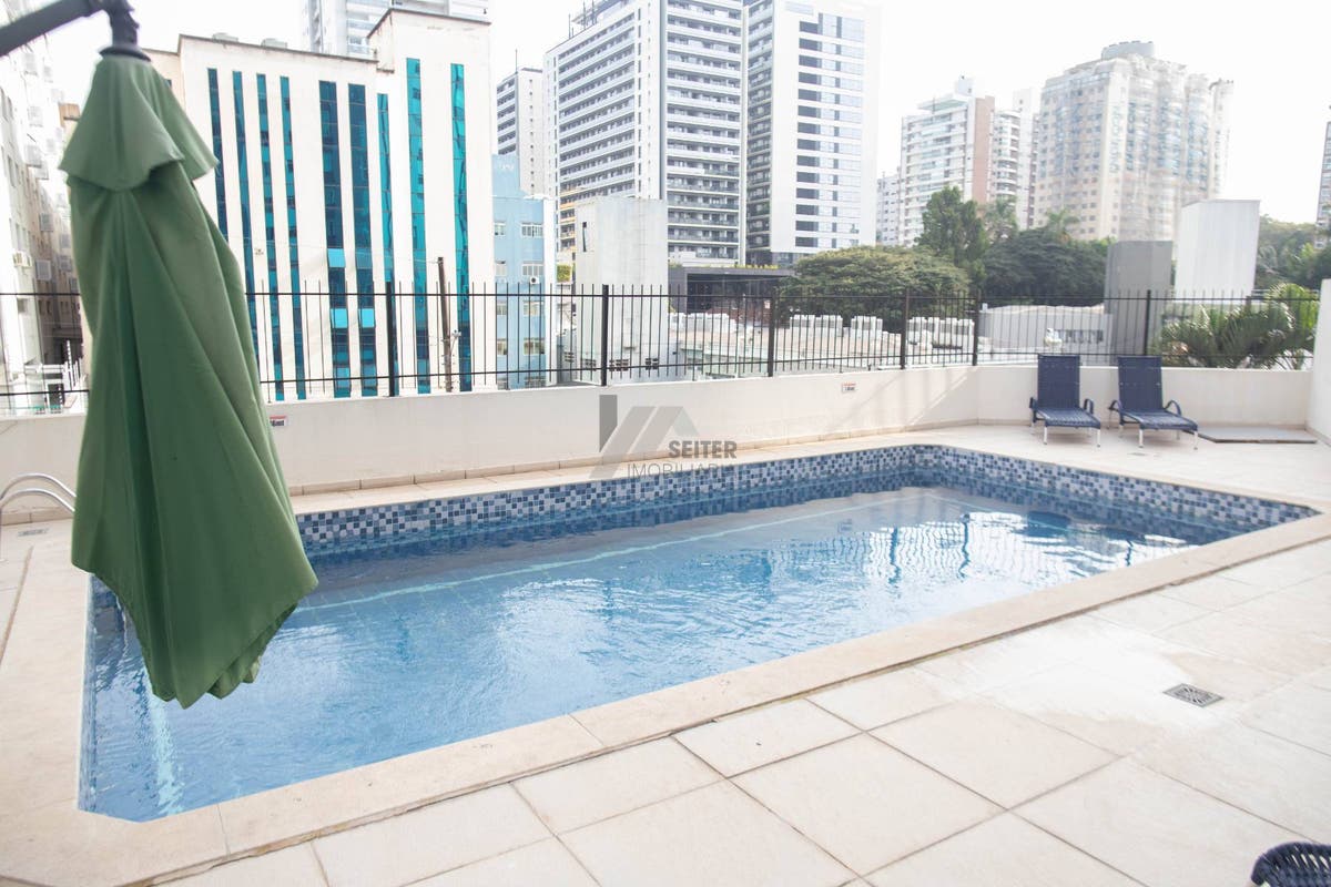 Apartamento com 3 quartos, Centro - Florianópolis