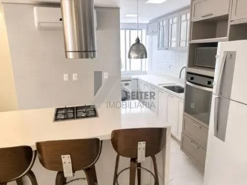 Apartamento com 3 quartos, Centro - Florianópolis