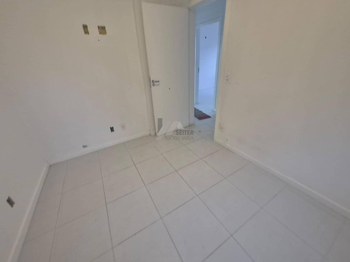 Apartamento com 3 quartos para Locação, Itacorubi - Florianópolis