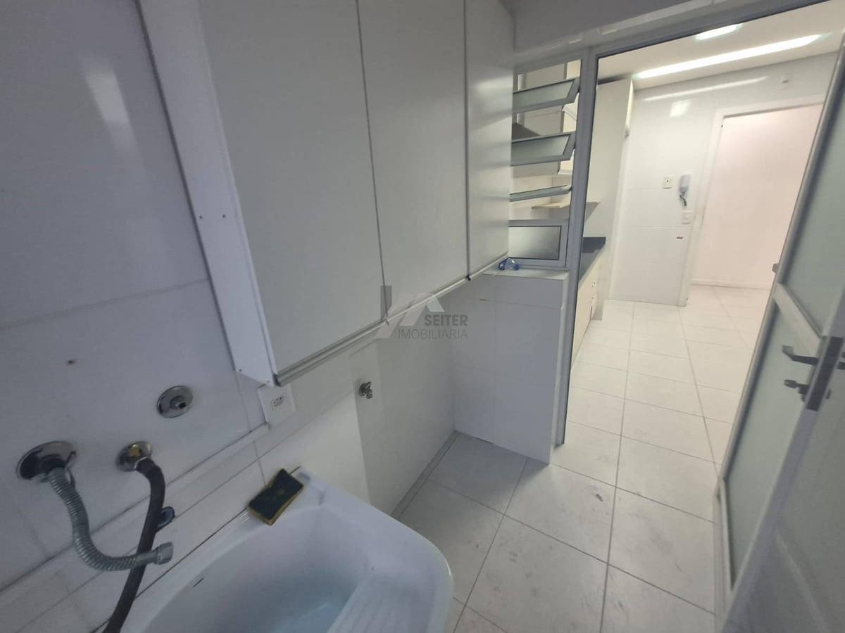 Apartamento com 3 quartos para Locação, Itacorubi - Florianópolis