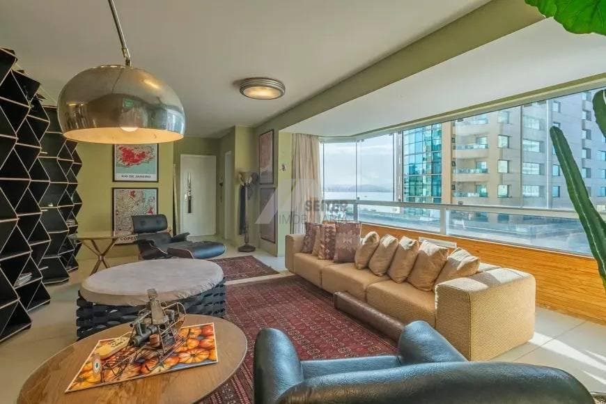 Apartamento com 5 quartos, Centro - Florianópolis
