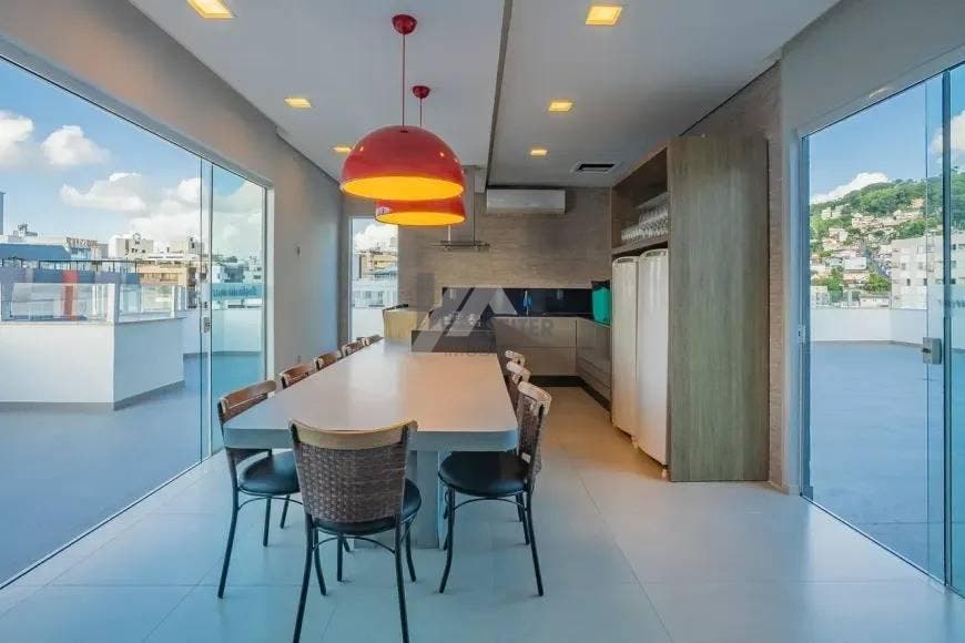 Apartamento com 5 quartos, Centro - Florianópolis