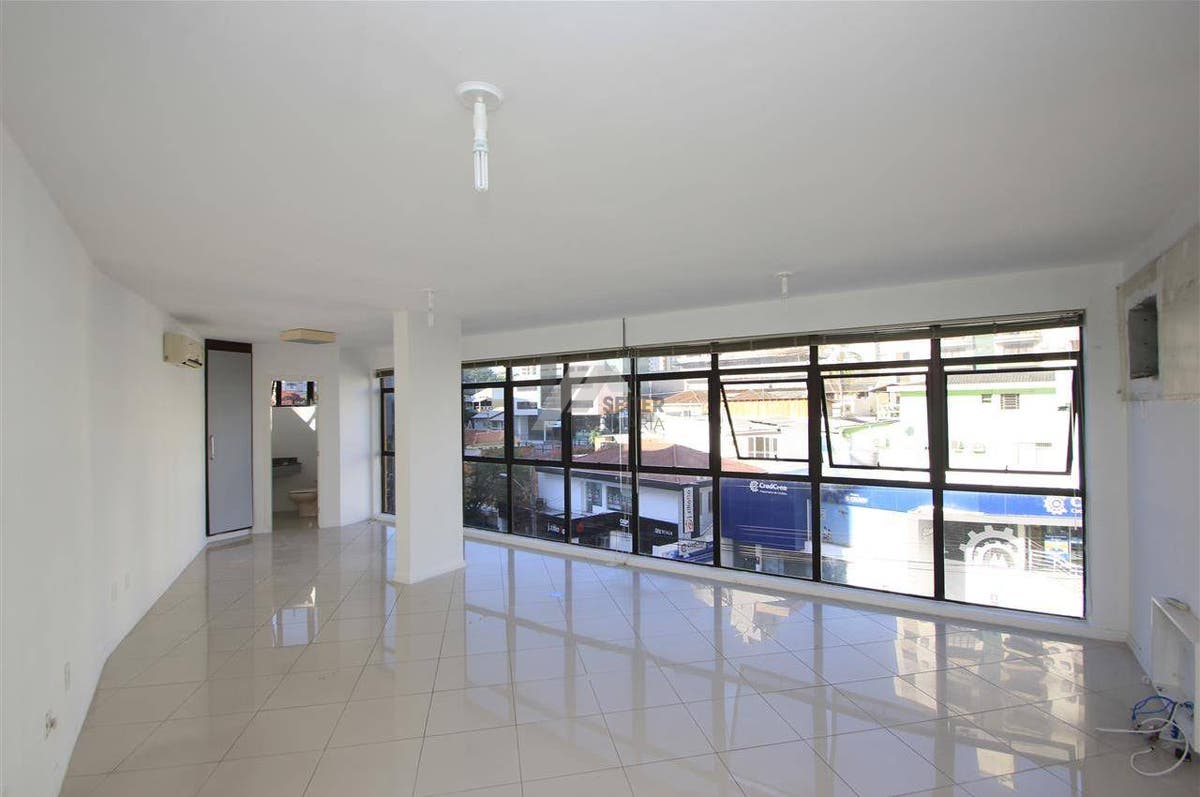 Sala Comercial - Centro Comercial Granemann