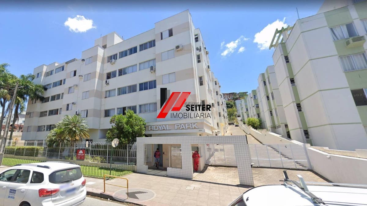 Cobertura a venda proximo da Ufsc Carvoeira