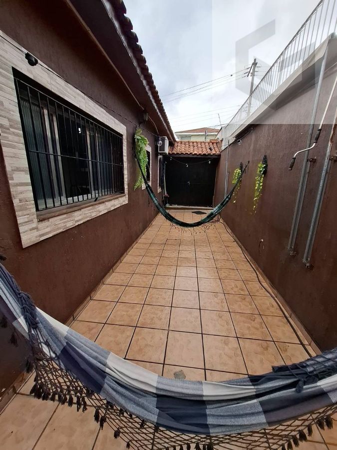 Casa com 2 quartos à Venda, Vila Santa Terezinha (Zona Norte) - São Paulo
